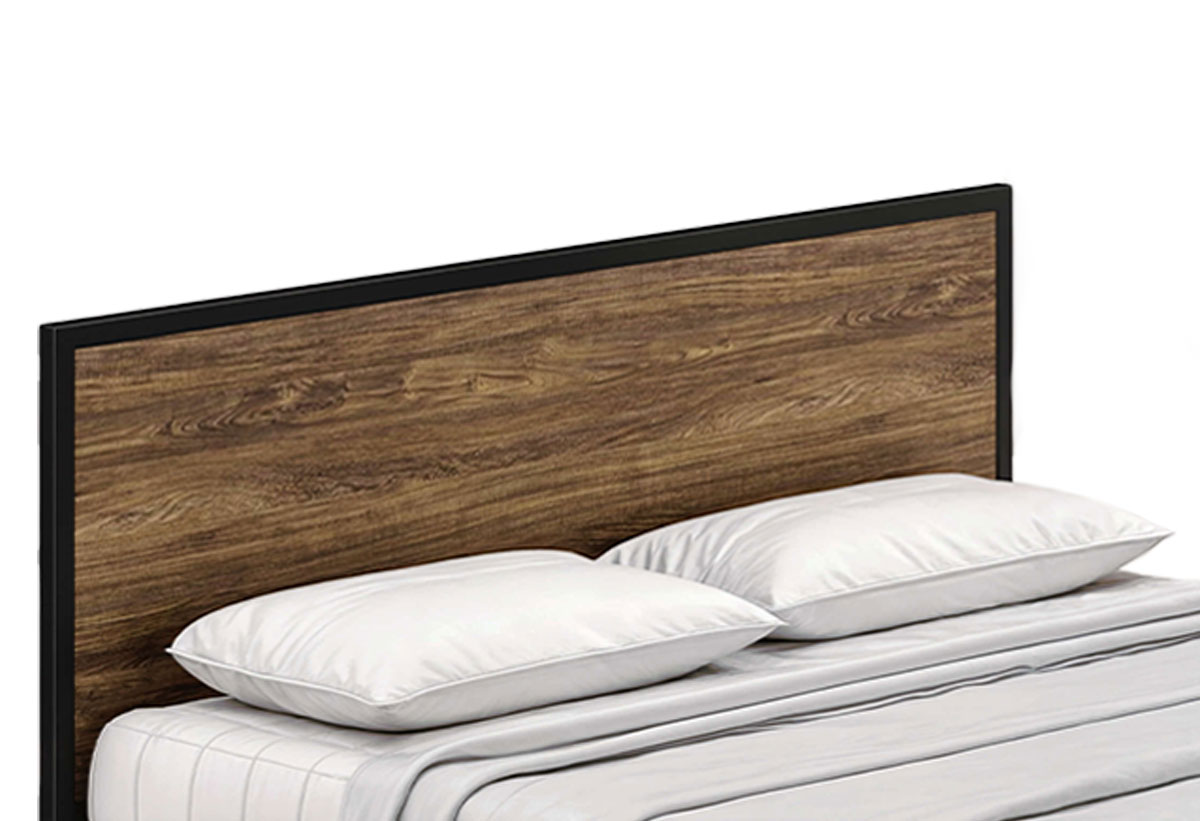 Κοντινή λήψη της στιβαρής κατασκευής του κρεβατιού.